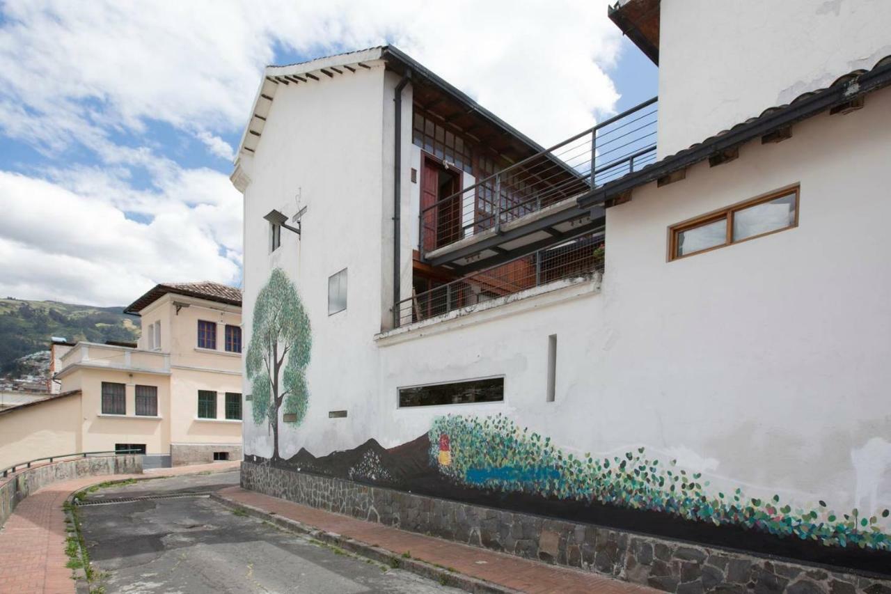 Casa Lunaloma - Boutique Apartments Кито Екстериор снимка